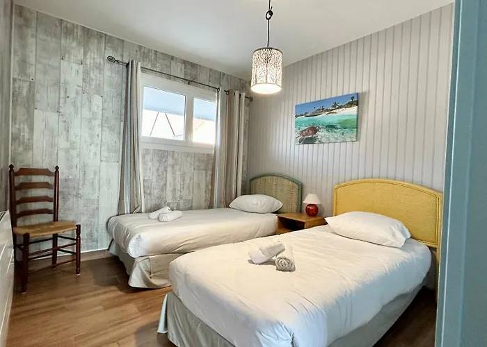 Appt Avec Vue Exceptionnelle Sur La Baie + Garage