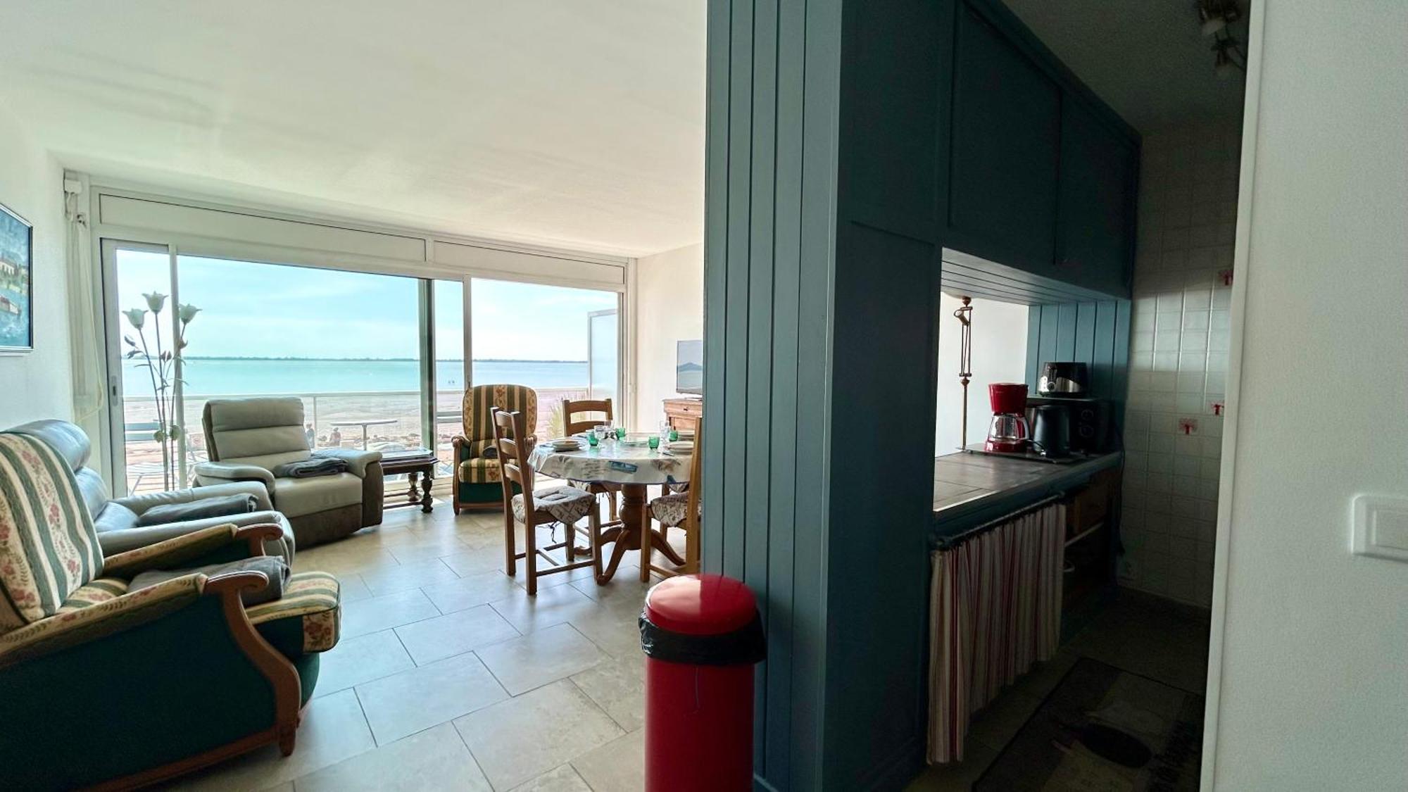 Appt Avec Vue Exceptionnelle Sur La Baie + Garage